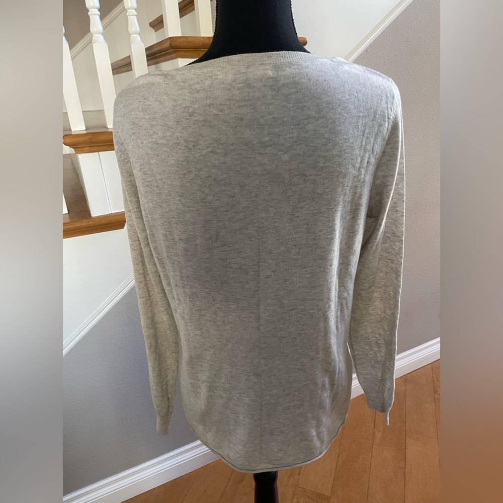 SMILE Sweater - Picture 4 of 6